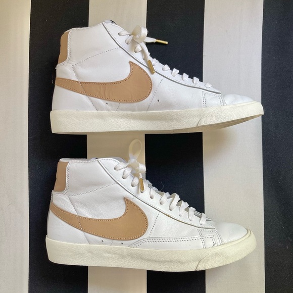 Men’s Nike Blazer Mid ‘77 Vintage Sneaker - Picture 6 of 11